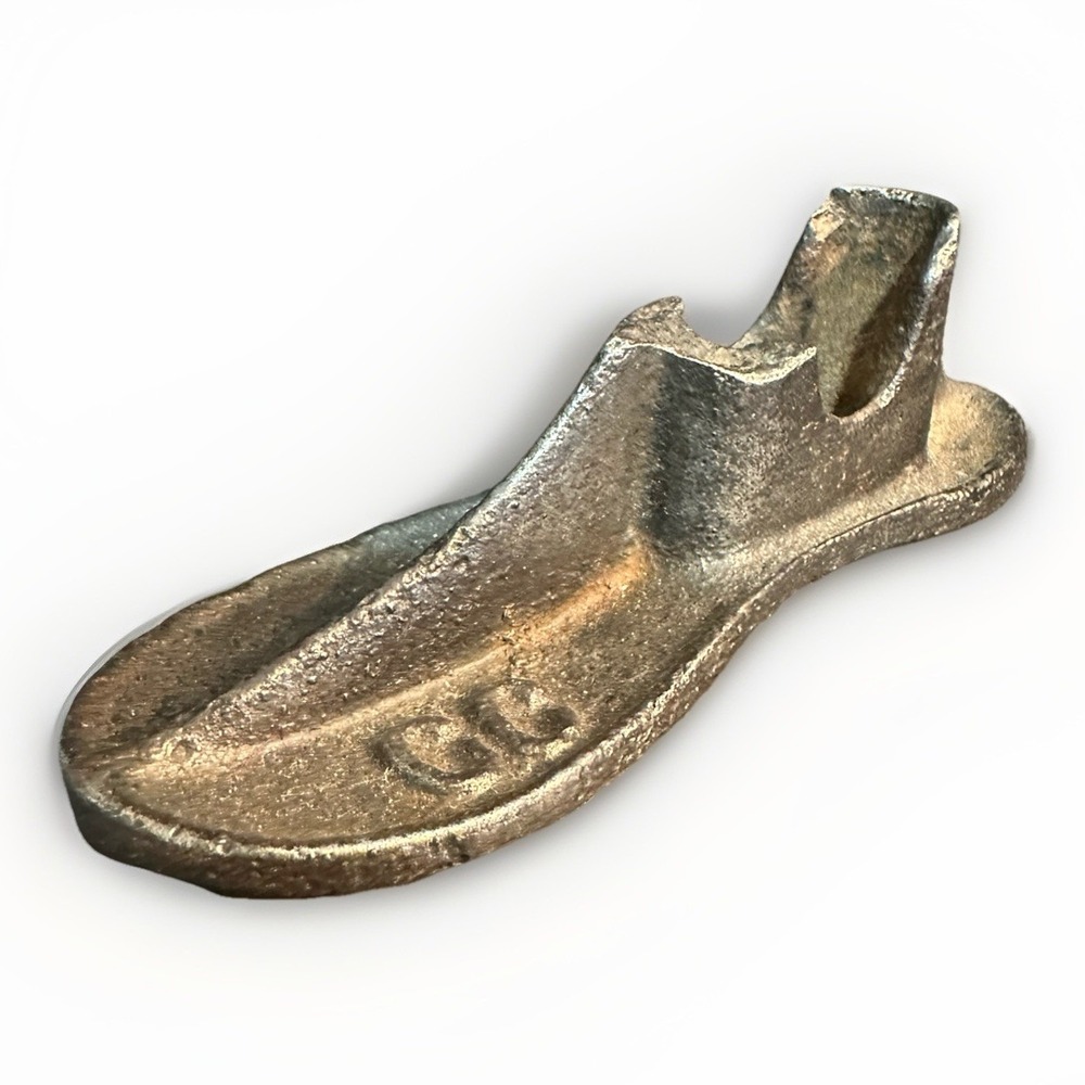 Antique‎ Cast Iron CC Cobbler Shoe Form Mold Size Child 4"